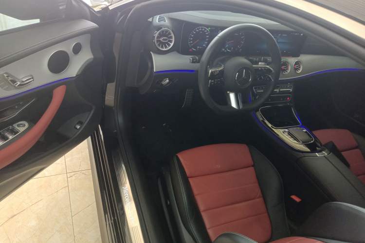 Used Mercedes-Benz E-Class 2023-Year Restyled E 260 Coupe
