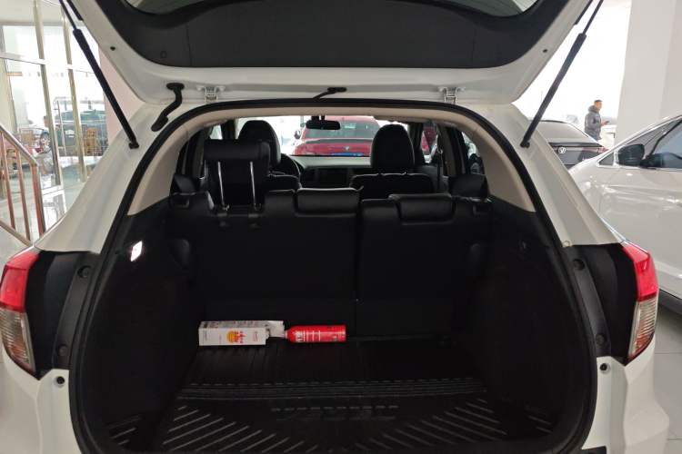 Used Honda Vezel 2020 1.5L CVT Pioneer Edition