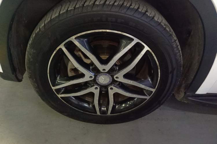 Used Mercedes-Benz GLA 2015 GLA 220 4MATIC Fashion Model