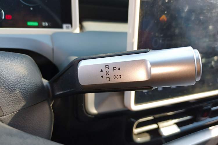 Used AION Y 2023 Younger Star Edition