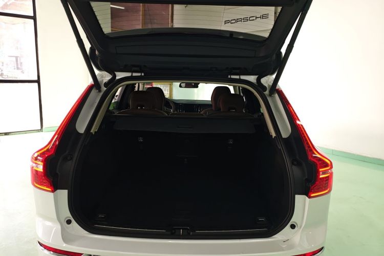 Used Volvo XC60 2020 T5 4x4 Zhiyi Luxury Edition
