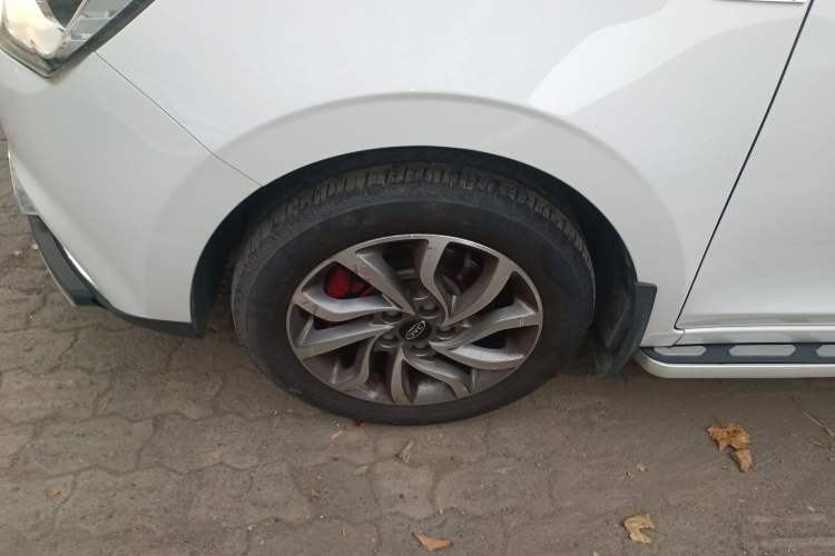 Used  Refine S2 2017 1.5L CVT Luxury Smart Model
