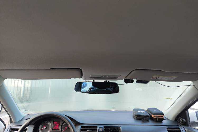 Used Volkswagen Santana 2016 1.6L Manual Fashion Edition
