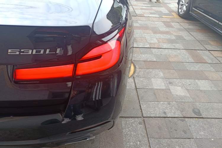 Used BMW 5 Series 2022 Second Facelift 525Li M Sport Package