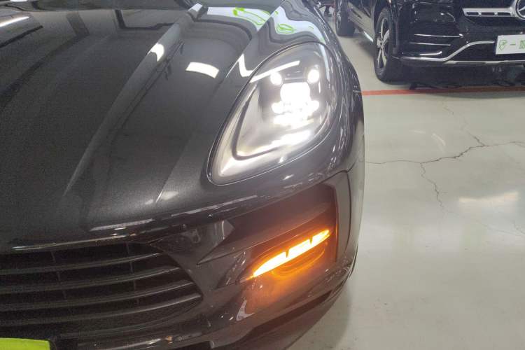 Used Porsche Macan 2021 Macan 2.0T