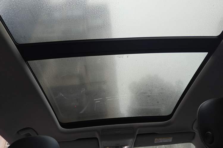 Used Volkswagen Tiguan L 2020 330TSI Automatic Two-Wheel Drive Panoramic Comfort Edition China VI Standard
