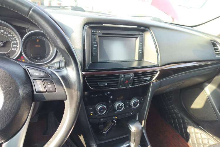 Used Mazda Atenza 2014 2.0L Blue Sky Deluxe Edition