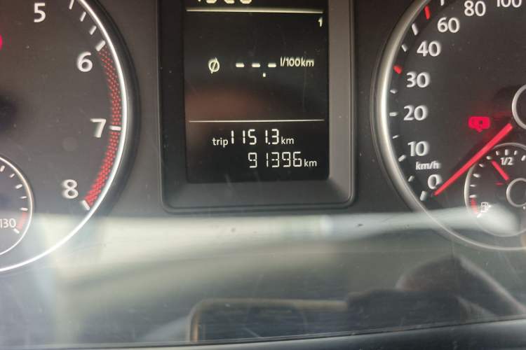 Used Volkswagen Touran 2013 1.4T Manual Fashion Edition 5 Seats
