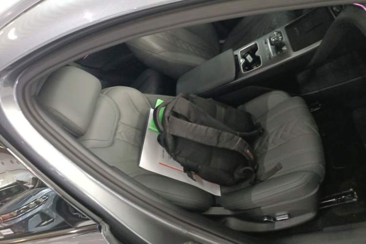 Used BYD Song L DM-i 2025 Intelligent Driving Version 112 km Beyond-Range Type