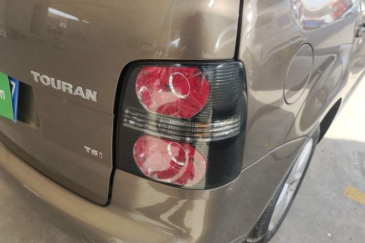 Used Volkswagen Touran 2015 1.4T DSG Comfort Edition 5 Seats
