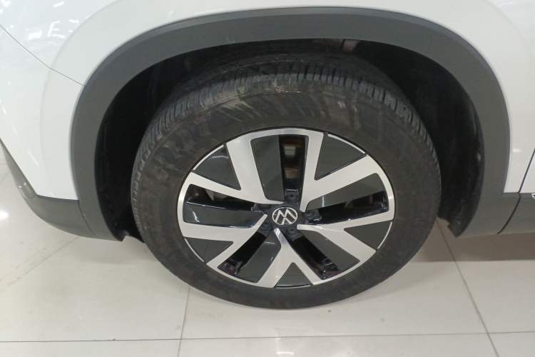 Used Volkswagen Tayron 2023 280TSI Two-Wheel-Drive Luxury Plus Advanced Version
