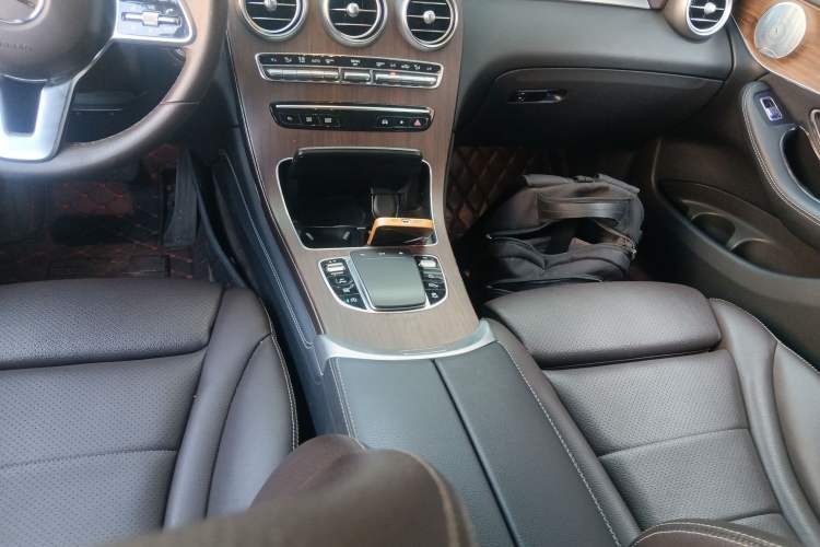 Used Mercedes-Benz GLC 2021 GLC 300 L 4MATIC Dynamic Model
