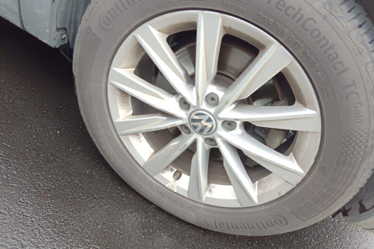 Used Volkswagen Tiguan 2017 300TSI Automatic Two-Wheel Drive Silk Road Luxury Edition
