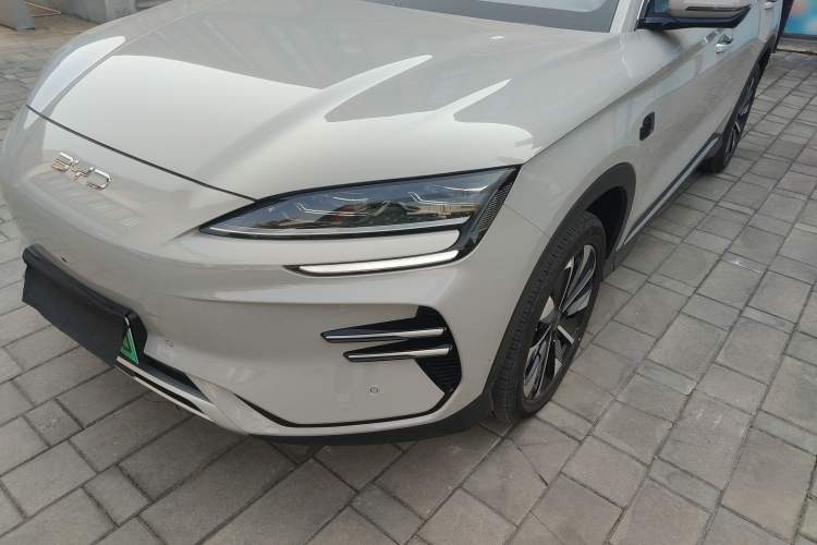 Used BYD Song PLUS New Energy 2025 EV Intelligent Driving Version 520km Premium Model
