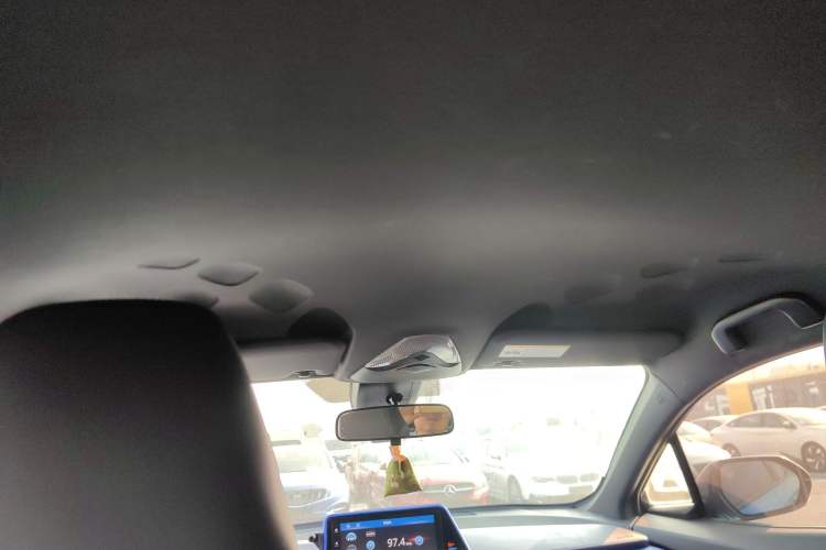 Used Toyota IZOA 2018 2.0L Yichi Edition China V Standard
