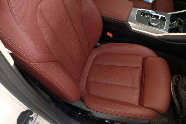 Used BMW i3 2024 eDrive 40 L Midnight Sports Package
