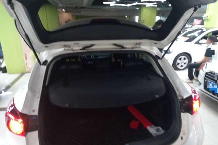 Used Mazda Mazda 3 Axela 2017 Hatchback 1.5L Automatic Luxury Model Emission Standard China V
