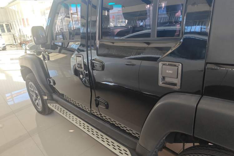 Used  BJ40 2016 40L 2.3T Automatic All-Wheel Drive Premium Edition
