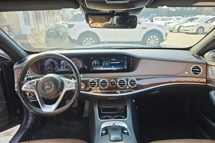 Used Mercedes-Benz S-Class 2019 S 320 L
