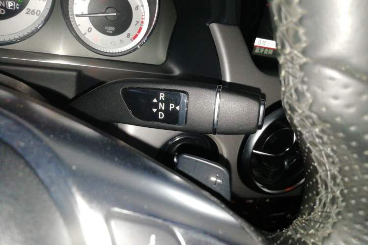 Used Mercedes-Benz GLK-Class 2015 GLK 260 4MATIC Fashion Edition Ultimate Version
