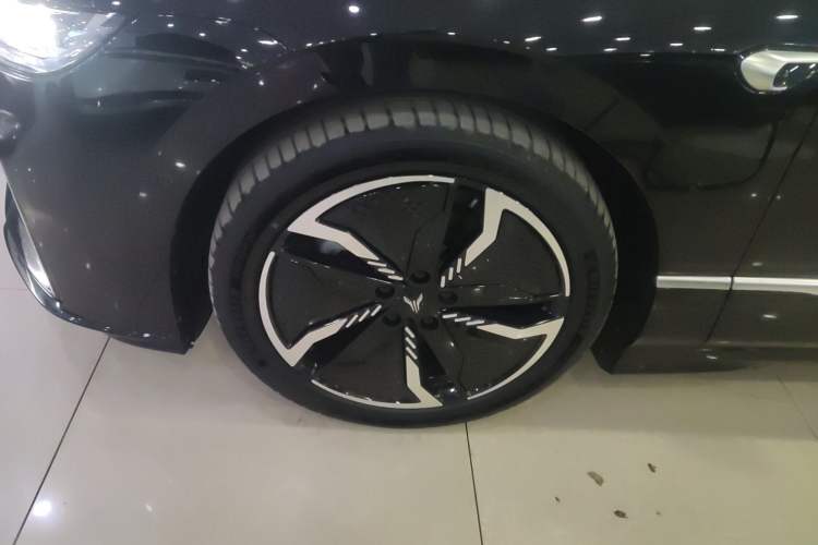 Used VOYAH PASSION 2023 Four-Wheel Drive Long-Range Version
