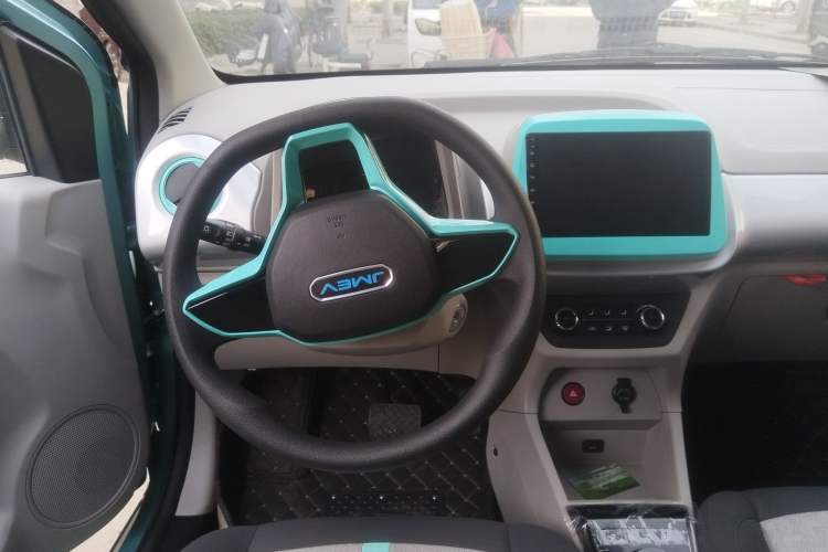 Used JMEV Xiao Qilin 2024 201km Comfort Version
