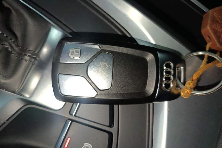 Used Audi A4L 2022 40 TFSI Luxury Dynamic Model