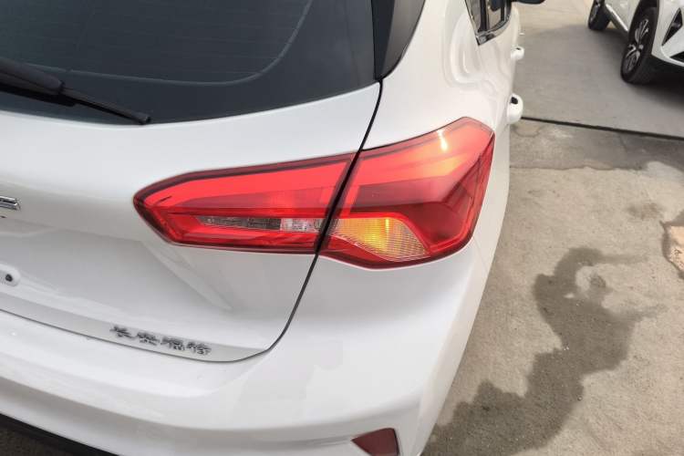 Used Ford Focus 2019 Hatchback 1.5L Manual FENGYUE Model China V Standard