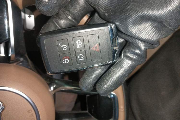 Used Jaguar XFL 2024 2.0T P250 Two-Wheel Drive Prestige Luxury Edition