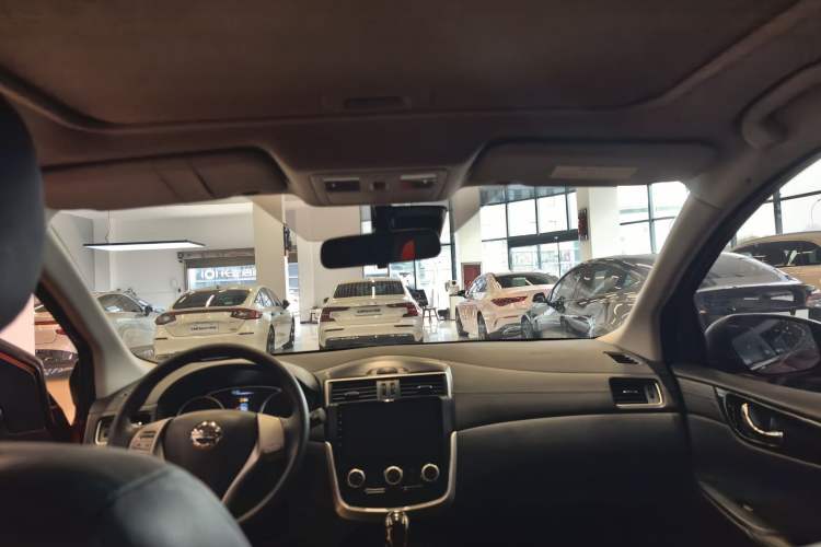 Used Nissan Tiida 2016 1.6L CVT Smart Drive Edition