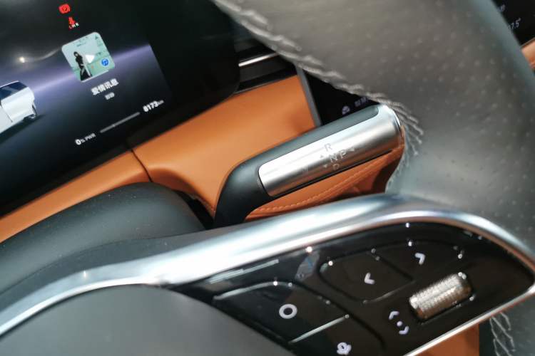 Used Hima AITO M5 2025 Extended-Range Ultra All-Wheel-Drive Version
