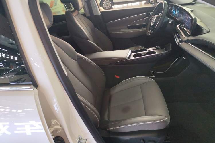 Used Buick E5 2025 Model 620KM Prestige Edition
