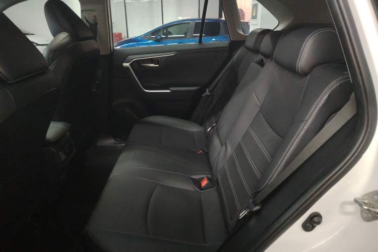 Used Toyota Wildlander 2022 2.0L CVT Two-Wheel Drive Luxury Edition