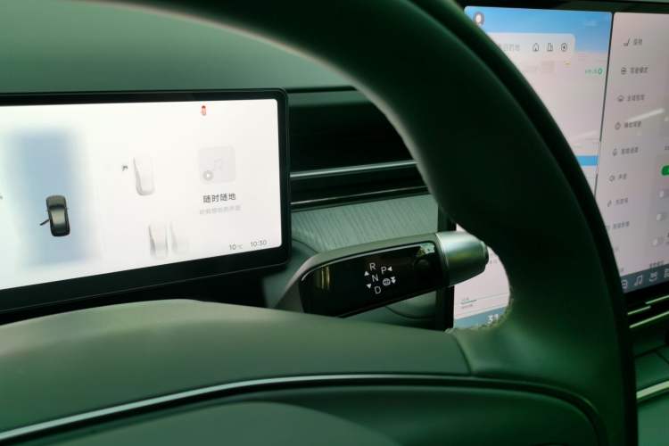 Used XPeng G6 2025 625 Long-Range Max Flagship Edition
