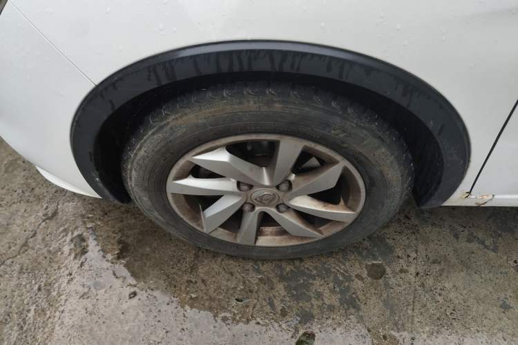 Used Baojun 310W 2017 1.5L Manual Fashion Model China V
