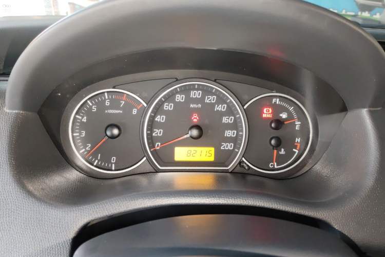 Used Suzuki Swift 2016 1.5L Manual Fashion Edition Cool Play Version
