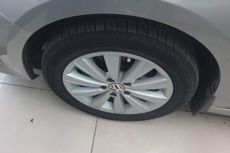 Used Volkswagen Sagitar 2015 230TSI Automatic Comfort Version