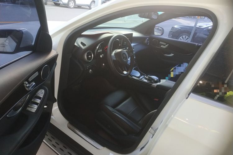 Used Mercedes-Benz GLC 2017 GLC 260 4MATIC Luxury Model
