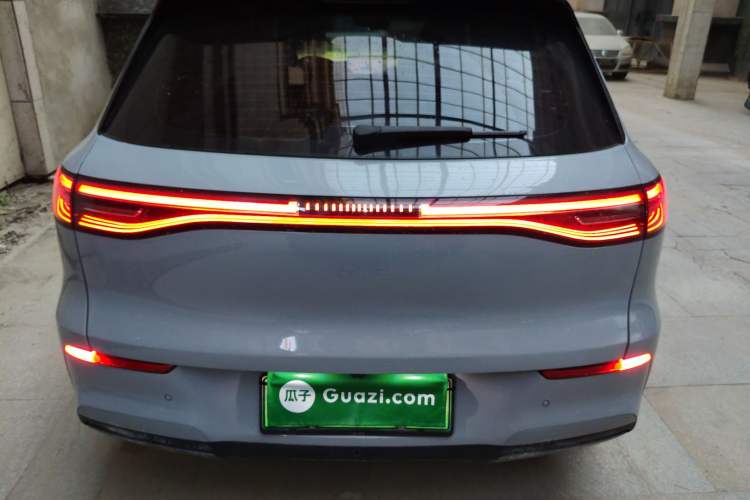 Used  E5 2024 440km Launch Edition
