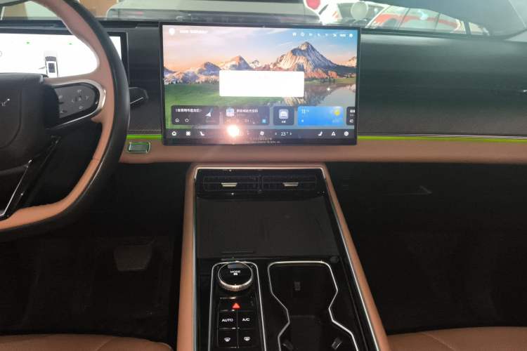 Used Chery Tiggo 8 L 2024 2.0T Two-Wheel Drive Prestige Version 5 Seats