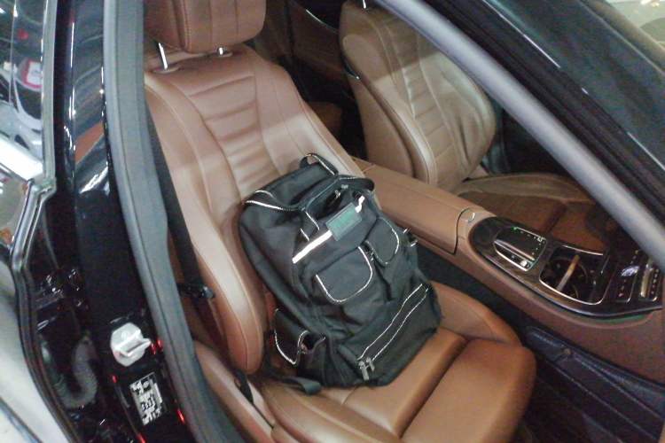 Used Mercedes-Benz E-Class 2019 E 200 L Sport 4MATIC
