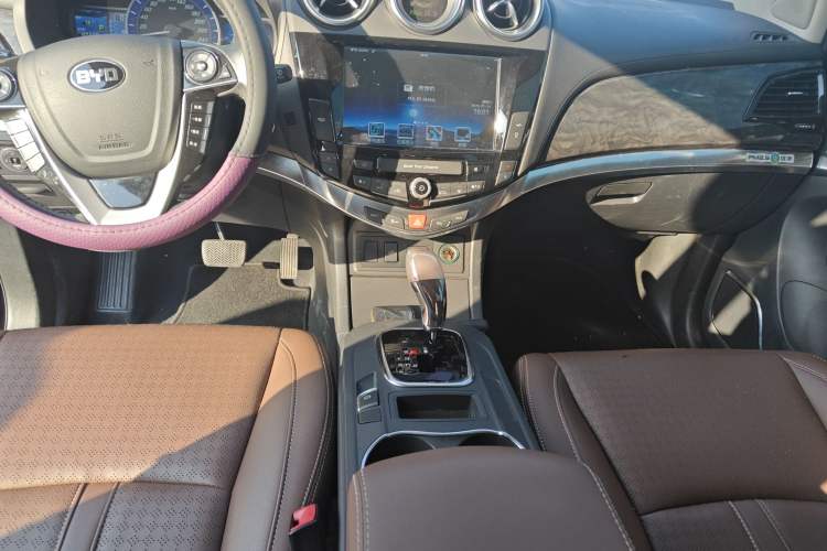 Used BYD S7 2016 2.0T Automatic Prestige Plus
