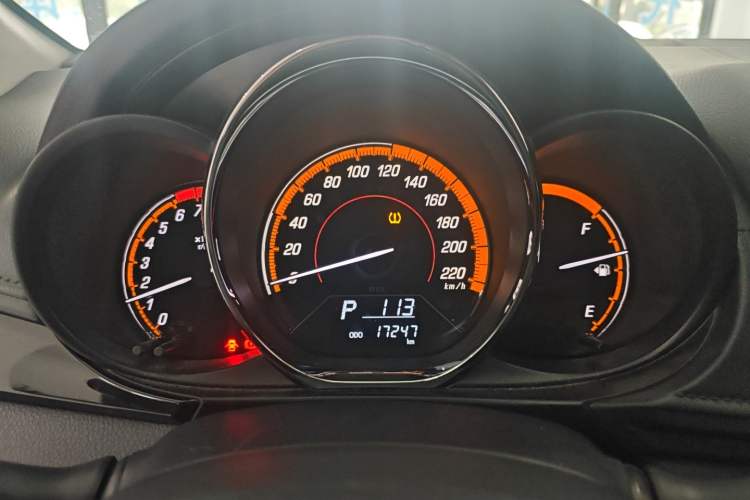 Used Toyota YARiS L 2022 X-Trail 1.5L CVT Luxury PLUS Edition
