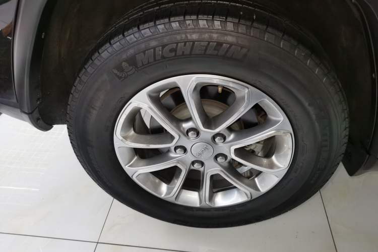 Used  Grand Cherokee 2014 3.0L Comfort Navigation Edition