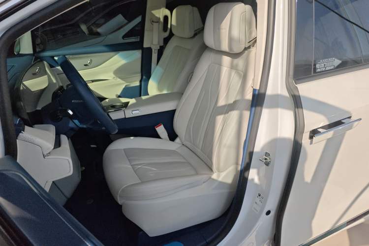 Used Buick GL8 New Energy 2024 Lu Zun Luxury Edition 6-Seater