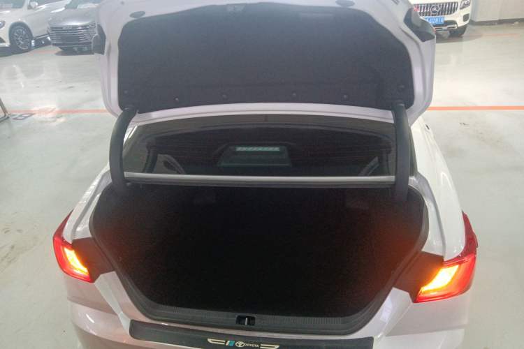 Used Toyota Camry 2024 Dual-Motor 2.0 HE Elite Edition