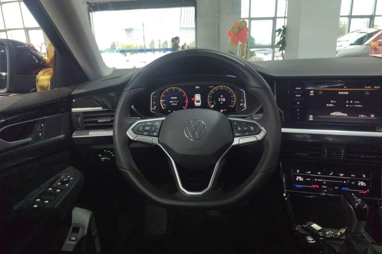 Used Volkswagen Passat 2025 Premium Version 380TSI Dragon Edition