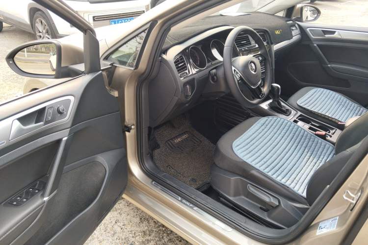 Used Volkswagen Golf 2019 1.6L Automatic Comfort Model China V Standard