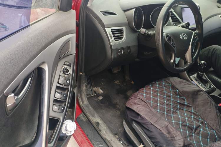 Used Hyundai Elantra 2015 1.6L Automatic Luxury Model