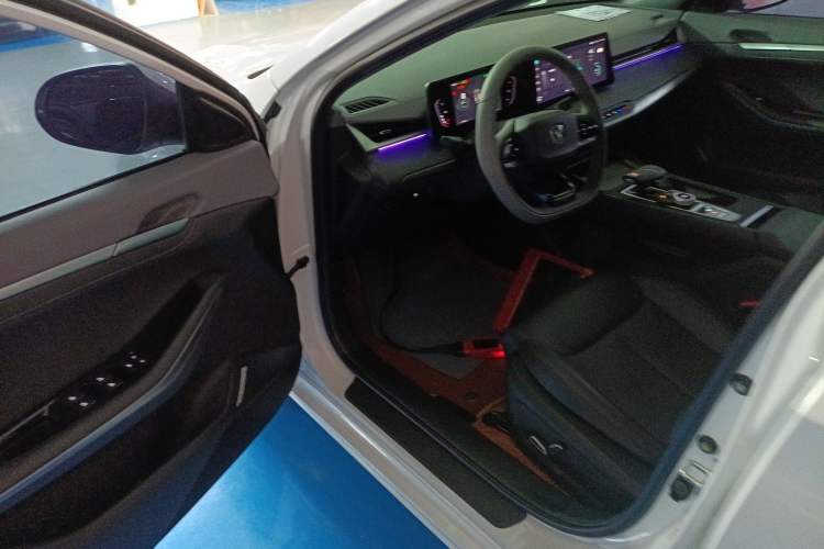 Used Changan Ruicheng PLUS 2023 1.5T DCT Prestige Edition